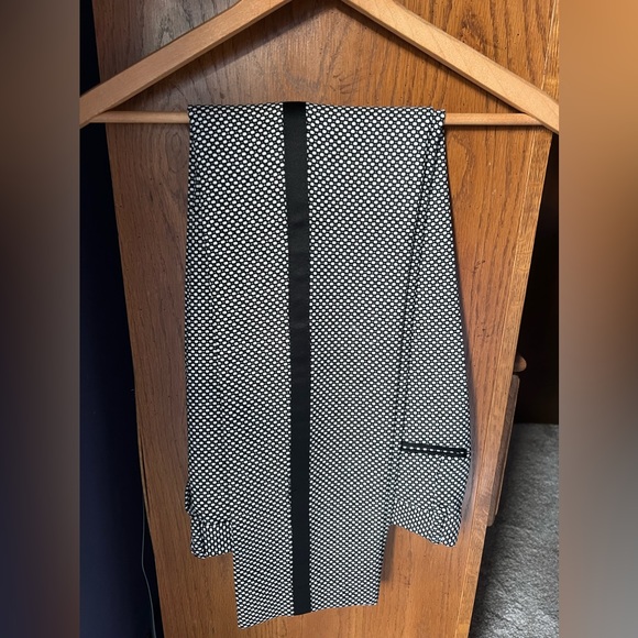 Jack & Jones Premium slim fit tuxedo with velvet lapel in gray black - Picture 6 of 9